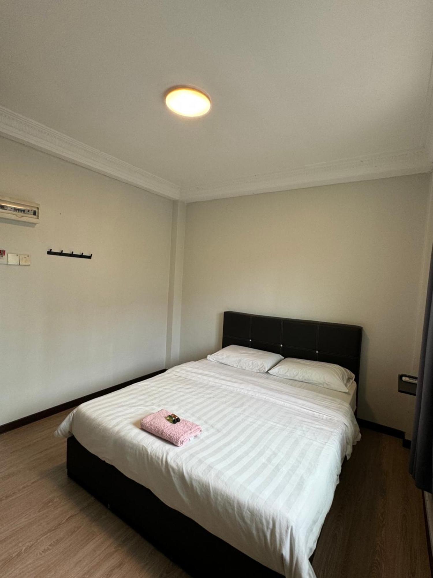 69 Hotel Malacca エクステリア 写真