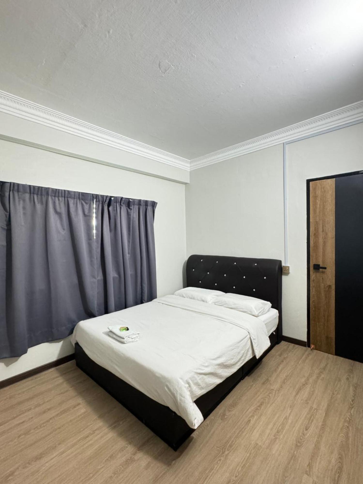 69 Hotel Malacca エクステリア 写真